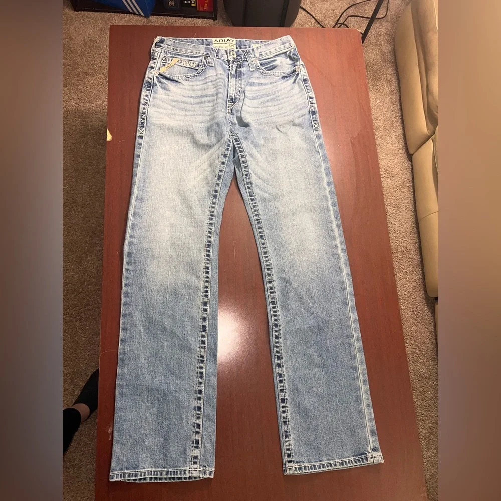 Ariat Men's Classic Straight Blue Jeans - Picture 1 of 6